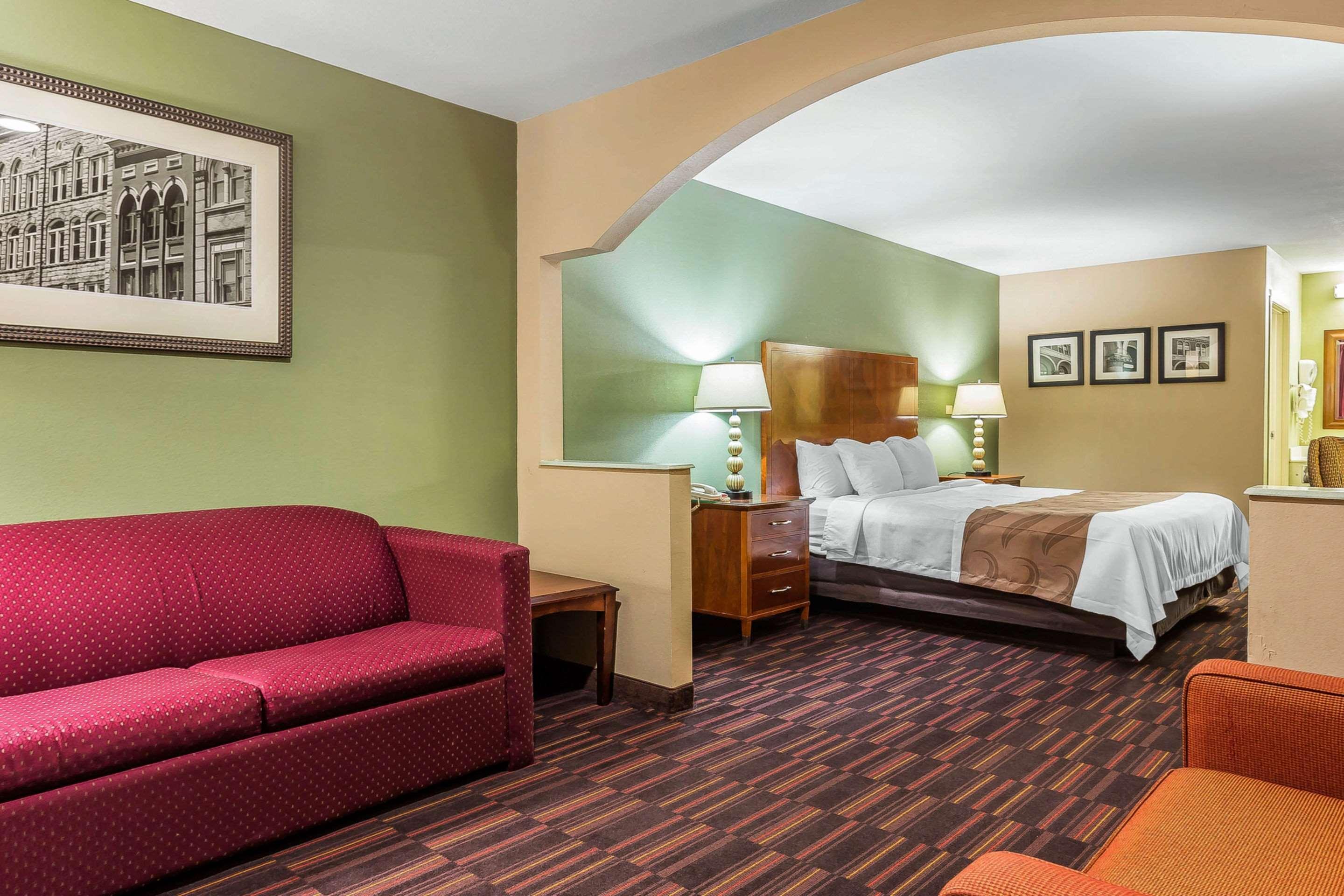 Quality Inn & Suites Near Robins Air Force Base Warner Robins Εξωτερικό φωτογραφία