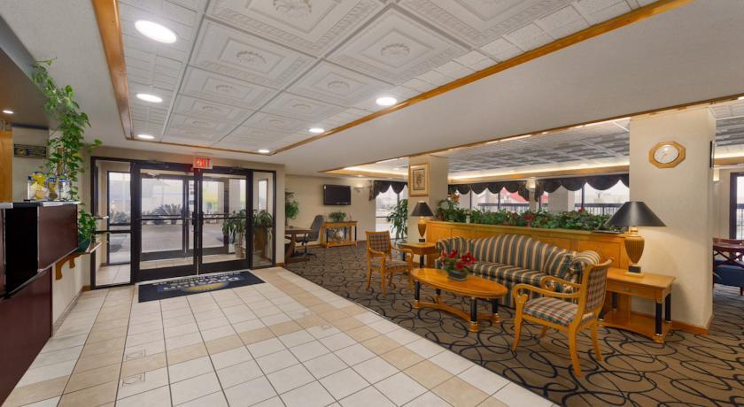 Quality Inn & Suites Near Robins Air Force Base Warner Robins Εξωτερικό φωτογραφία