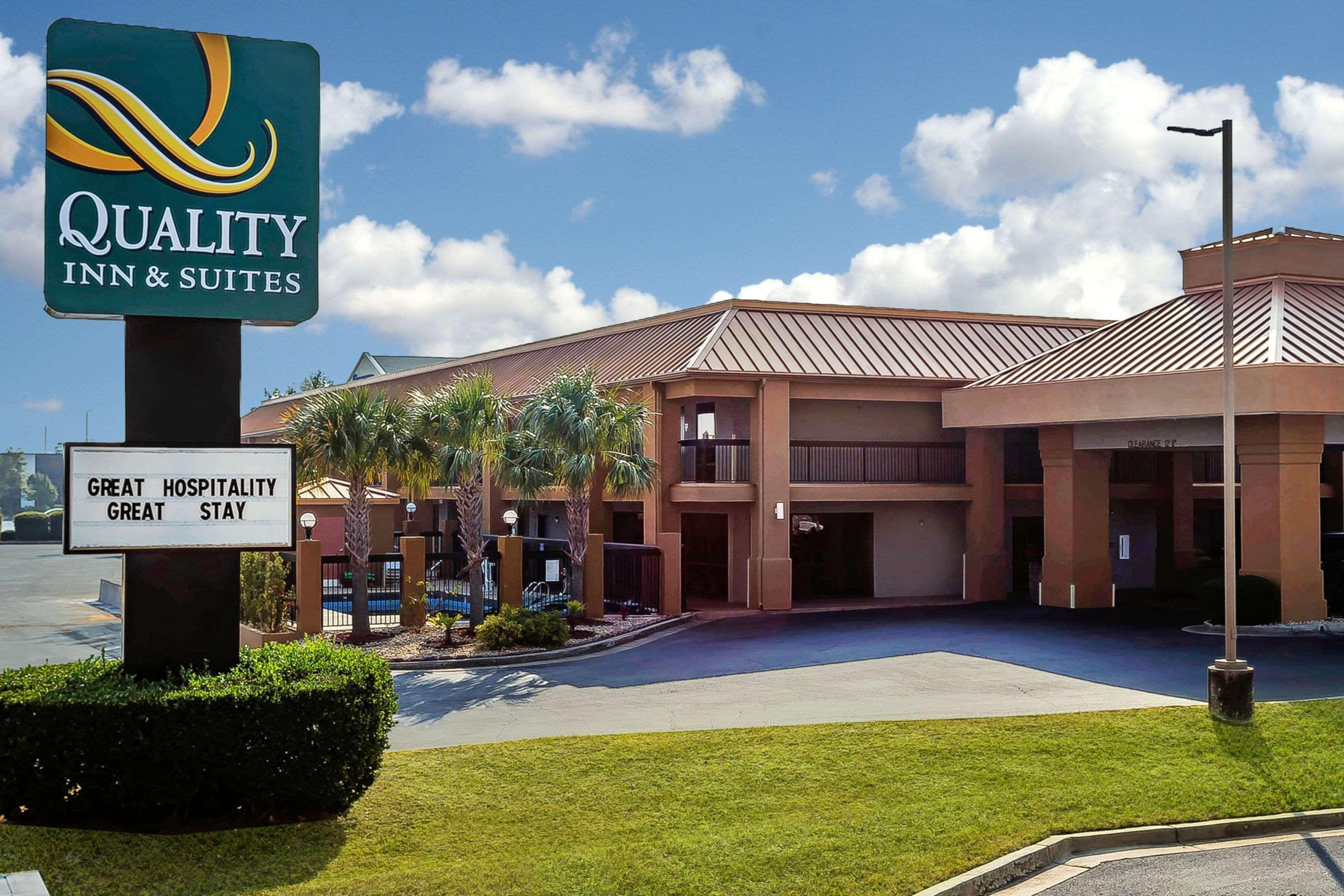 Quality Inn & Suites Near Robins Air Force Base Warner Robins Εξωτερικό φωτογραφία