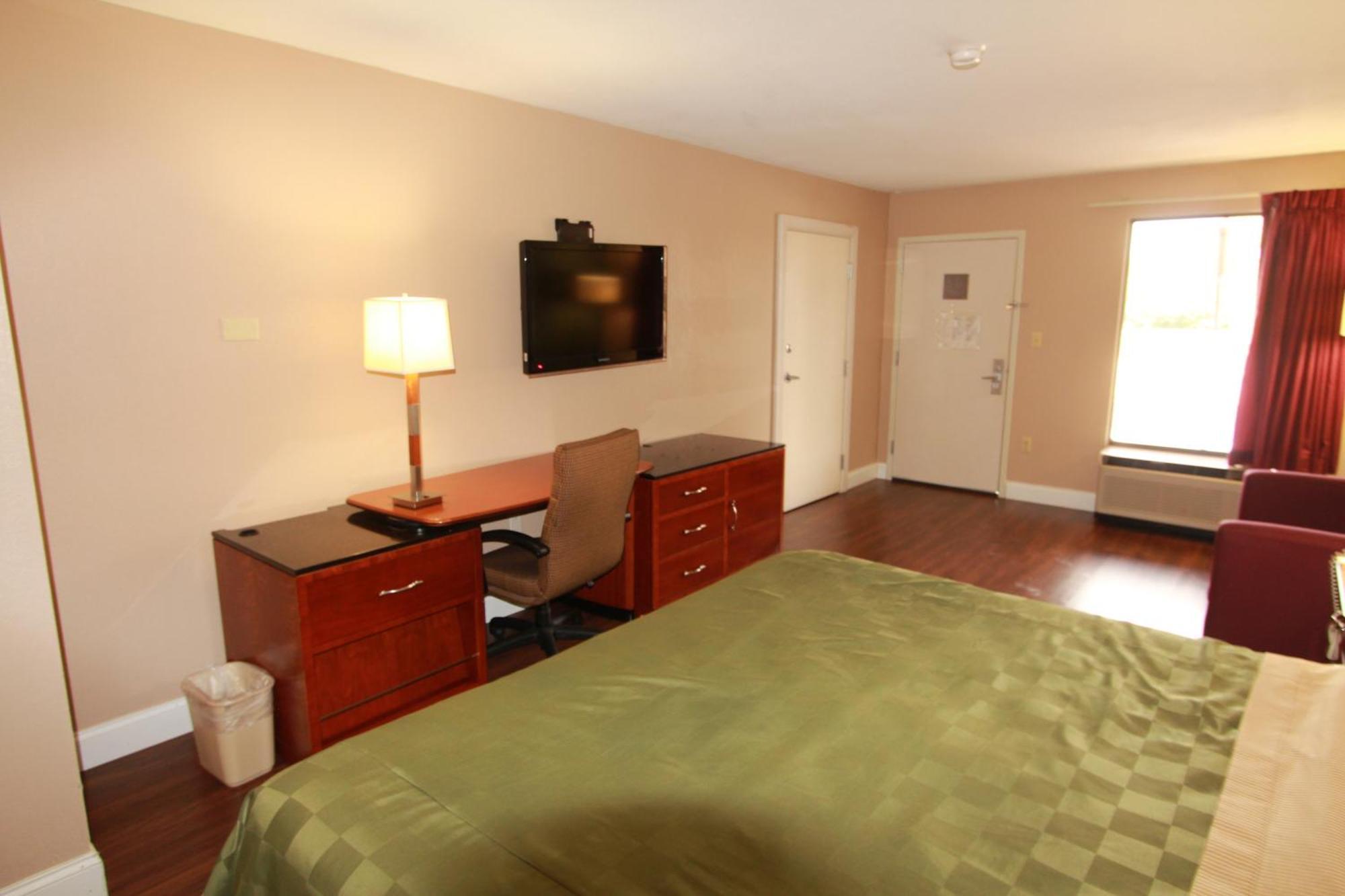 Quality Inn & Suites Near Robins Air Force Base Warner Robins Εξωτερικό φωτογραφία